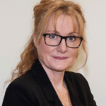 Kontakta verksamhetsansvarig Annie Boström per telefon, mejl eller sociala media.